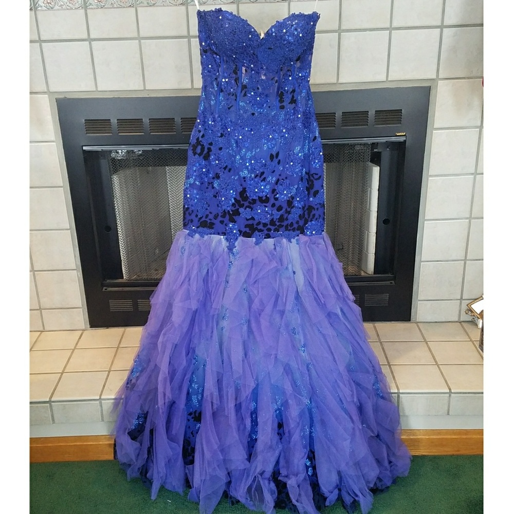 Prom dress
